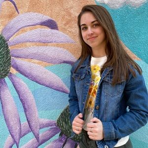 Meet your Posher, Hannah